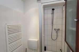 Exklusive, geräumige 1-Zimmer-Wohnung mit Einbauküche in Düsseldorf Pempelfort – Kaiserswerther Straße 55, 40477 Pempelfort, Düsseldorf – Vorschaubild 8