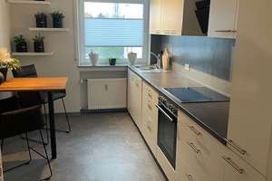 Stilvolle 3-Zimmer-Hochparterre-Wohnung mit geh. Innenausstattung mit Balkon und EBK