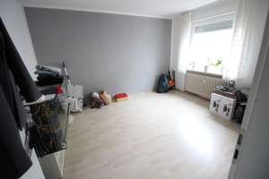 2-Familienhaus mit ausgebautem Dachgeschoss & Option zur Selbstnutzung – Die vollständige Adresse der Immobilie erhältst du vom Anbieter., 65239 Hochheim am Main – Vorschaubild 14