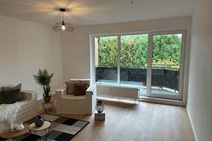 Bezug nach Renovierung I Moderne 2- Zimmer- Wohnung I Balkon m. Südausrichtung