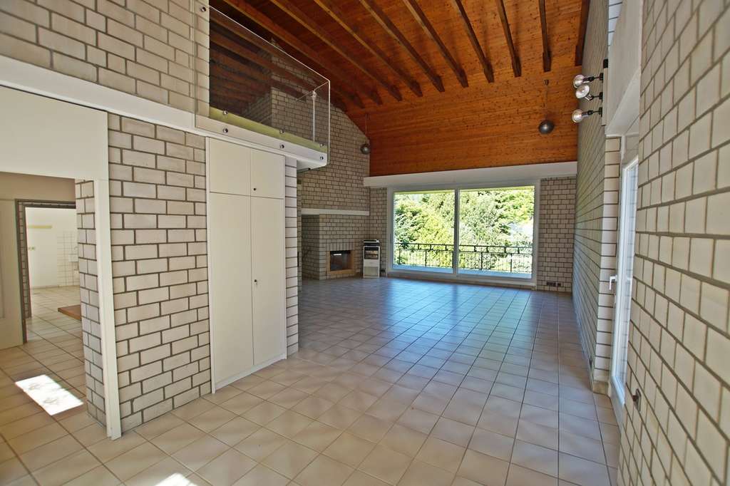 Immobilie in Velbert - Außergewöhnliches Mehrgenerationenhaus mit Charakter - Bild 2