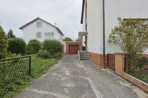 Charmante, großzügige Doppelhaushälfte mit viel Potenzial – ruhig gelegen in Walldorf – Die vollständige Adresse der Immobilie erhältst du vom Anbieter., 69190 Walldorf – Vorschaubild 4