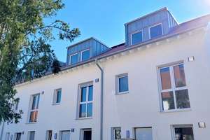 ERSTBEZUG–Modernes Reihenhaus mit gehobener Ausstattung - Ihr neues Zuhause im idyllischen Worfelden – Die vollständige Adresse der Immobilie erhältst du vom Anbieter., 64572 Büttelborn – Vorschaubild 1