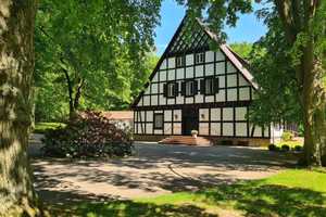 Großzügige Fachwerkvilla auf parkähnlichem Traumgrundstück! – Herford (Kreis) – Vorschaubild 2