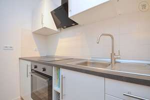 Modern möblierte Wohnung mit Balkon und TG in Böblingen – Die vollständige Adresse der Immobilie erhältst du vom Anbieter., 71034 Böblingen – Vorschaubild 3