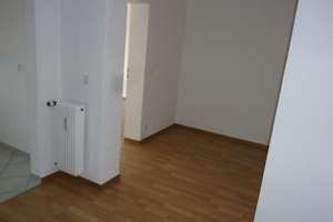 Helle 3 Zimmer Wohnung in München, unmittelbare Nähe zum Lerchenauersee *provisionsfrei* – Paula-Breitenbach Weg 11, 80995 Lerchenau-West, München – Vorschaubild 6