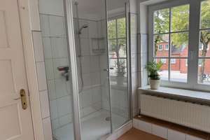 Großes Stadthaus mit charmantem Garten im Herzen von Husum – ab 15.5. zu vermieten – Osterende 82, 25813 Husum – Vorschaubild 4