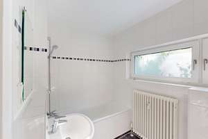 Attraktive 3 Zimmer Wohnung mit Balkon – Engasserbogen 34, 80639 Nymphenburg, München – Vorschaubild 3