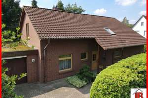 Junges Einfamilienhaus in zentraler Lage von Varel – Die vollständige Adresse der Immobilie erhältst du vom Anbieter., 26316 Varel – Vorschaubild 1