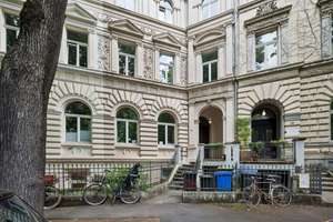 Gründerzeit-Altbau – bezugsfreie 4-Zimmer-Wohnung mit Balkon im Herzen der Bonner Südstadt – Die vollständige Adresse der Immobilie erhältst du vom Anbieter., 53113 Südstadt, Bonn – Vorschaubild 17
