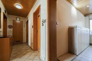 Familienfreundliches Reihenmittelhaus in 90449 Nürnberg-Gebersdorf – Wohlfühlen auf allen Ebenen – Die vollständige Adresse der Immobilie erhältst du vom Anbieter., 90449 Gebersdorf, Nürnberg – Vorschaubild 9