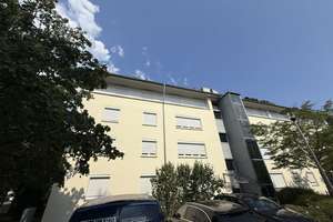 Einziehen und wohlfühlen: Kernsanierte Wohnung mit modernem Wohnkomfort – Die vollständige Adresse der Immobilie erhältst du vom Anbieter., 86156 Kriegshaber, Augsburg – Vorschaubild 2