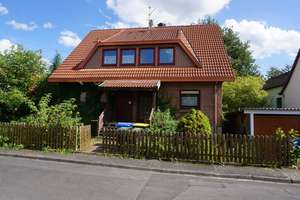 Großzügiges Einfamilienhaus in Spangenberg. Keine Käuferprovision! – Die vollständige Adresse der Immobilie erhältst du vom Anbieter., 34286 Spangenberg – Vorschaubild 1