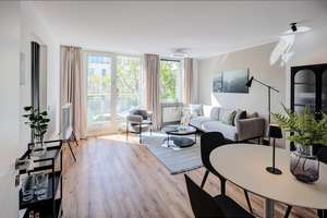 Möbliert: Stilvolle, neuwertig möblierte Wohnung in der Maxvorstadt