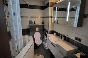 Attraktive 4-Zimmer-Wohnung mit Balkon im 3. OG in Hamburg-Lokstedt – Die vollständige Adresse der Immobilie erhältst du vom Anbieter., 22529 Lokstedt, Hamburg – Vorschaubild 5
