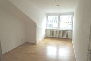 Bonn-City, attraktive 3 Zimmer-Altbauwohnung im Dachgeschoß – Die vollständige Adresse der Immobilie erhältst du vom Anbieter., 53111 Bonn-Zentrum, Bonn – Vorschaubild 13