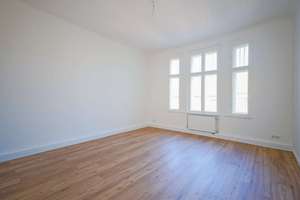 Kompaktes Zuhause mit saniertem Wohnkomfort und Tageslichtbad – 12047 Neukölln (Ortsteil), Berlin – Vorschaubild 1