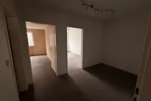 schöne 3 ZKDB- Wohnung zu vermieten nach Renovierung  zum 01.08.2025 – Mönchengladbach – Vorschaubild 2