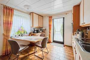 Platz für die Familie: Einfamilienhaus mit sechs Zimmern und Vollkeller – Osterholz (Kreis) – Vorschaubild 4