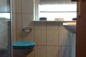 KR-Königshof: Gepflegtes 2 Parteienhaus, Wohnung EG u. Garten zum selber nutzen, 1. /2. OG vermietet – Krefeld – Vorschaubild 10