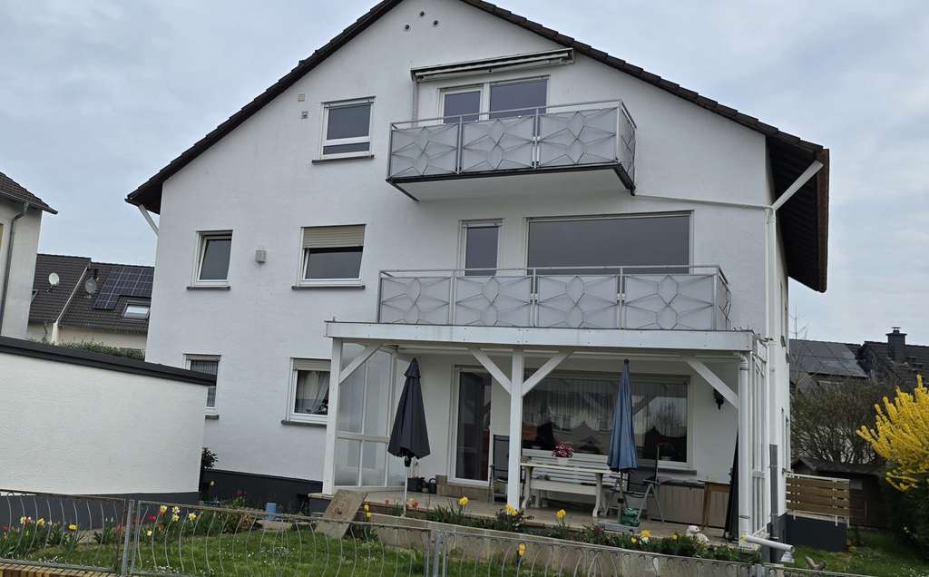 Immobilie in Kriftel - 3-Zimmer Dachgeschosswohnung mit Balkon in Kriftel - Bild 0