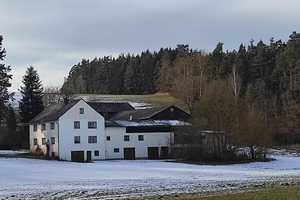 Alleinlage ° Wohnhaus mit Stallungen und viel Land – Wunsiedel im Fichtelgebirge (Kreis) – Vorschaubild 1