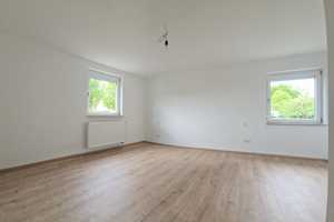nach umfassender Sanierung: 3Zimmer Wohnung mit Einbauküche/ großer Terrasse in Stuttgart Weilimdorf – Stuttgart – Vorschaubild 5