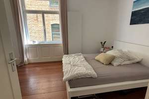 TOP Vollmöblierte 2-Zi. Altbau-Wohnung mit Balkon (Abschlag für Möbel) – Gutenbergstrasse 90-110, 70197 Rotebühl, Stuttgart – Vorschaubild 6