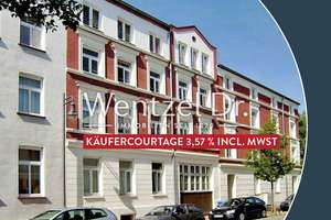 Schöne 4- Zimmer- Stadtwohnung mit großem Balkon !