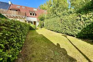 Schöner als jede Wohnung // kl. RHS Idyll mit  Garten nahe Park l.d. Weser / Renovierung.-bed. – Die vollständige Adresse der Immobilie erhältst du vom Anbieter., 28259 Kirchhuchting, Bremen – Vorschaubild 3