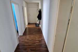 Schöne 3-Zimmer-Wohnung mit Balkon in Hannover – Richartzstraße 8, 30519 Hannover – Vorschaubild 1