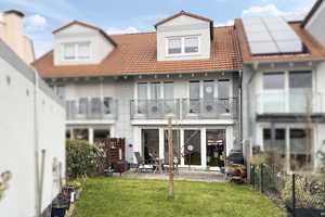 Niedrigenergie-Stadthaus in zentraler Lage, Nähe Kurpark – Wetteraukreis – Vorschaubild 1