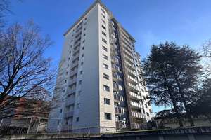 "Renovierungsbedürftige 3-Zi.-OG-ETW mit tollem Blick in Stuttgart-Rot"