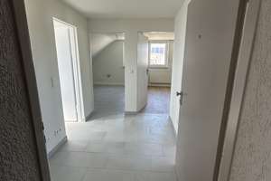 Frisch renovierte 2-Zi-Whg mit Garage in ruhiger Lage – Die vollständige Adresse der Immobilie erhältst du vom Anbieter., 90475 Fischbach, Nürnberg – Vorschaubild 4