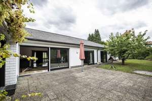 Ebenerdiges Wohnen! Walmdach-Bungalow in beliebter Lage – Die vollständige Adresse der Immobilie erhältst du vom Anbieter., 64405 Fischbachtal – Vorschaubild 3