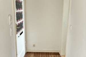 Praktische 2-Zimmerwohnung mit kleinem Balkon inkl. 3xKaltmieterlass – Lüderitzstraße 14, 24149 Neumühlen-Dietrichsdorf, Kiel – Vorschaubild 3