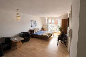 Superlage zum Hauptbahnhof: Ruhige 2-Zimmer Wohnung im 5. OG mit Balkon, Tiefgarage und Einbauküche – Berliner Str. 16, 4105 Zentrum-Nord, Leipzig – Vorschaubild 2