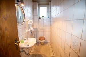 Freistehendes 3 Pateienhaus in Korschenbroich mit Garagen Stellplätzen und Garten in Toplage – Neuss (Rhein-Kreis) – Vorschaubild 5