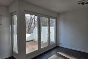 Moderne 2‑Zimmer Wohnung mit Balkon im 2. OG in Hamburg-Eißendorf