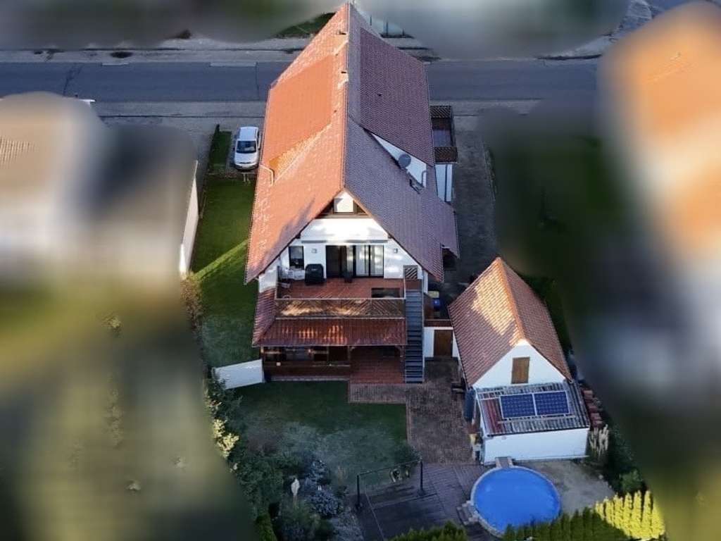 Immobilie in Lübbecke - Zweifamilienhaus mit vielen Möglichkeiten -
z.B. 2 Generationen unter einem Dach!!! - Bild 3