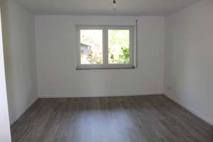 Zwei- Fam.-Haus mit zwei Wohnungen, komplett oder jede Wohnung Einzel zu vermieten. – Plückertzstr. 32a, 47804 Forstwald, Krefeld – Vorschaubild 14