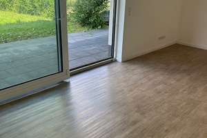 Gartenparadies inklusive: Komfortable 4-Zimmer Wohnung mit toller Einbauküche  und zwei Carport – Die vollständige Adresse der Immobilie erhältst du vom Anbieter., 38442 Ehmen, Wolfsburg – Vorschaubild 48