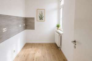 Groß, hell & komfortabel – 3‑Raum‑Wohnung mit Balkon und Aufzug – Tanneberger Weg 44, 1169 Gorbitz-Süd, Dresden – Vorschaubild 6