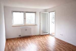Modernisiertes Investment mit hoher Rücklage - barrierefrei, mit Lift - OHNE KÄUFERPROVISION – Die vollständige Adresse der Immobilie erhältst du vom Anbieter., 80933 Lerchenau-Ost, München – Vorschaubild 1