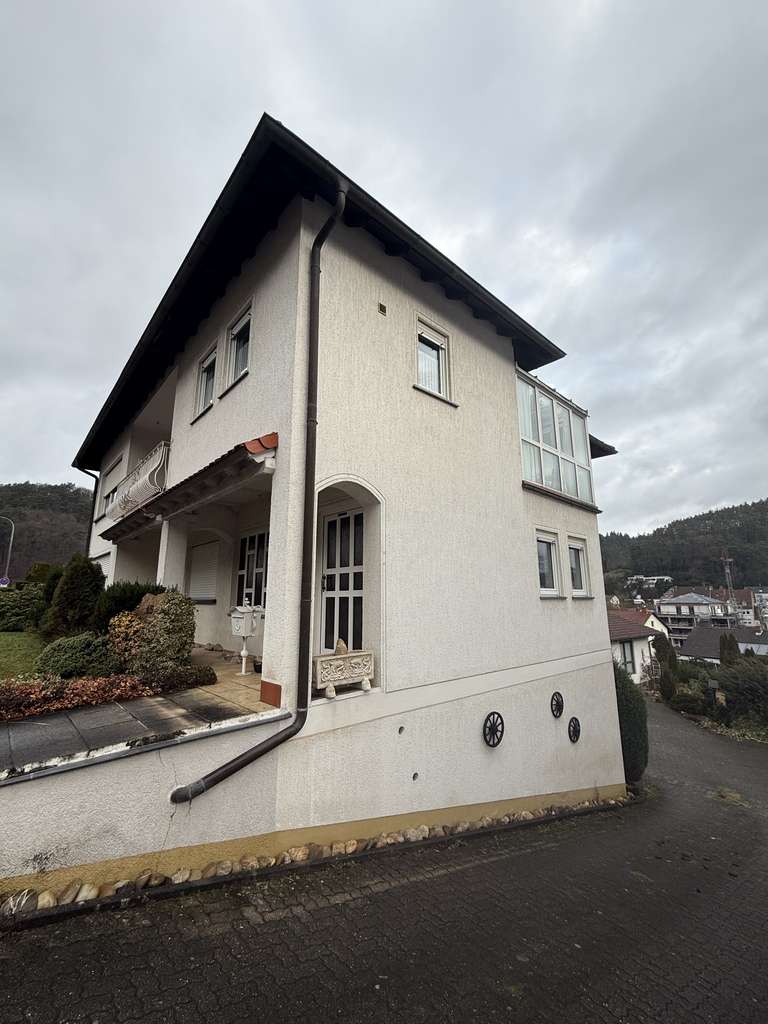 Immobilie in Rodalben - Schönes Mehrgenerationenhaus in ruhiger Lage von Rodalben! - Bild 2