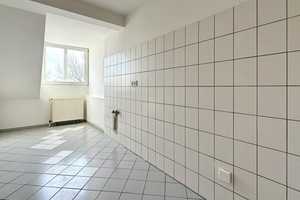 Zu vermieten: frisch modernisierte Dachgeschosswohnung in Mönchengladbach! – Lüpertzender Straße 133, 41061 Mönchengladbach – Vorschaubild 5