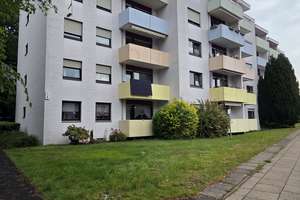 Modernisierte 3-Zimmer-Wohnung mit Balkon, Aufzug & Tiefgarage in Bielefeld-Oldentrup