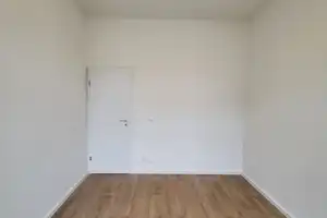Geschmackvolle und geräumige 3-Raumwohnung + große Wohnküche + Parkplatzanmiet. mögl. + EBK-Option! – Alt Salbke 69, 39112 Magdeburg – Vorschaubild 14