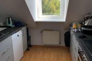 Wohnen über den Dächern der List: 3-Zimmer-Dachgeschosswohnung mit Dachloggia – Cranachstr. 00, 30177 List, Hannover – Vorschaubild 7