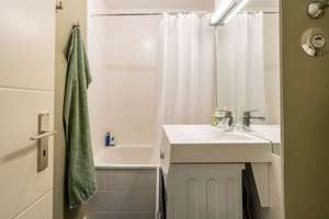 Property thumbnail 10